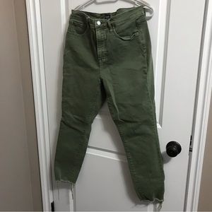 Gap green denim. True skinny. 12/31.